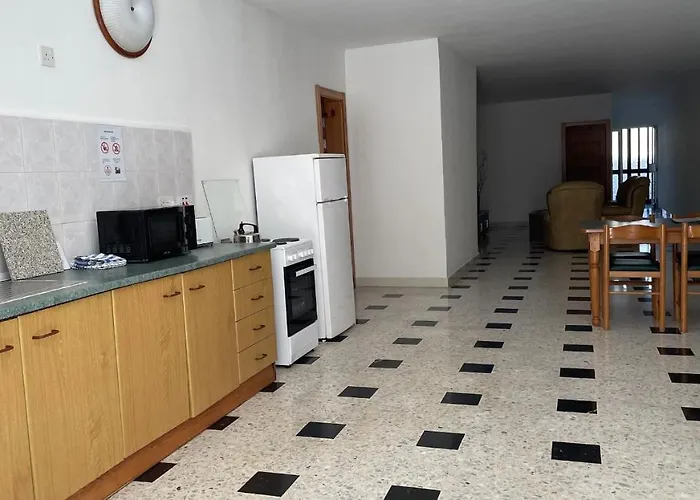 With Private Pool Daire